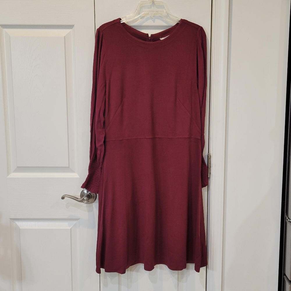 LOFT Burgundy Long Sleeve Dress T24